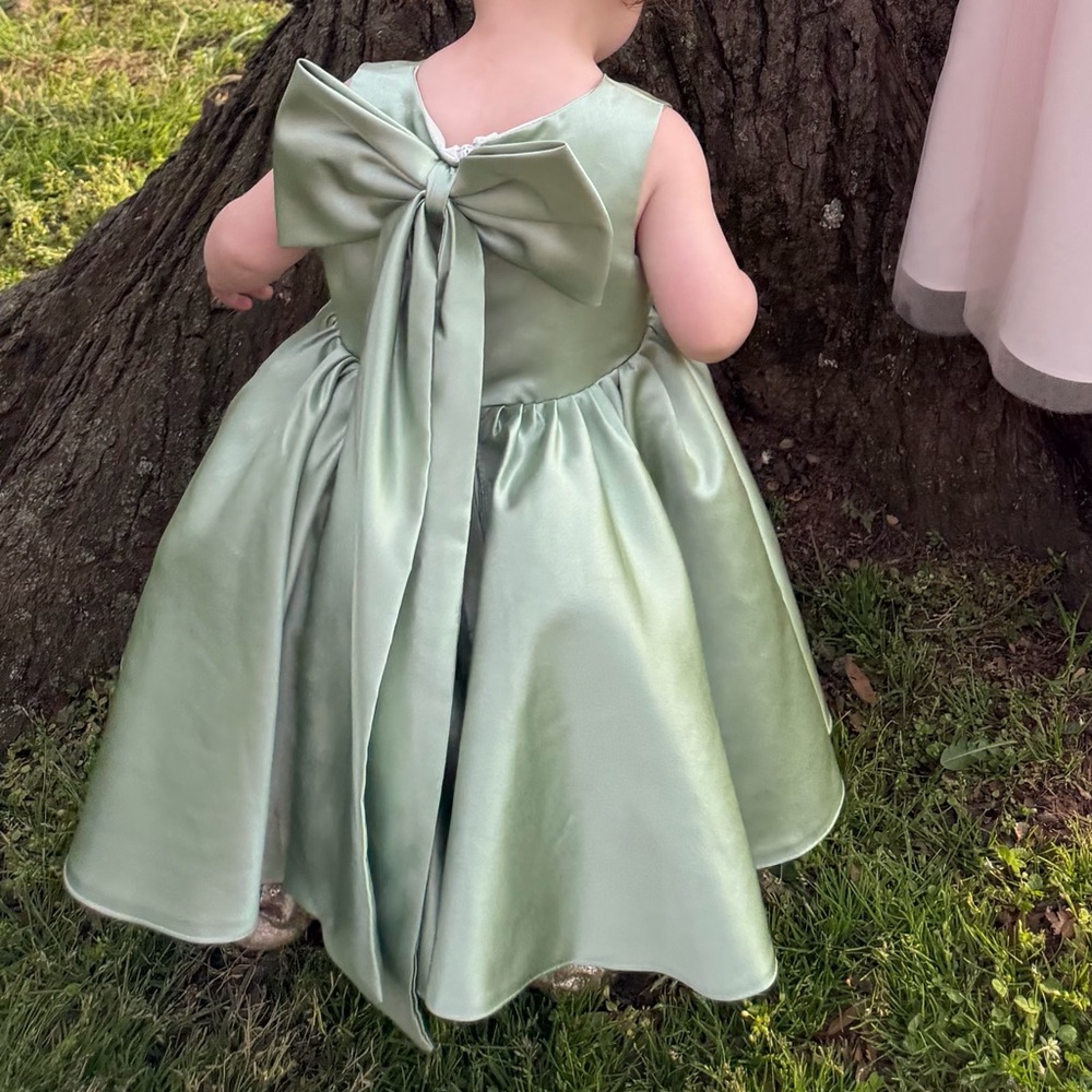 Girls' Olive Green Satin Bow Formal Dress - Picture 4 of 4